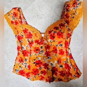 ASTR the Label Floral Lace Trim Top Size Medium Orange Red Boho V-Neck Babydoll
